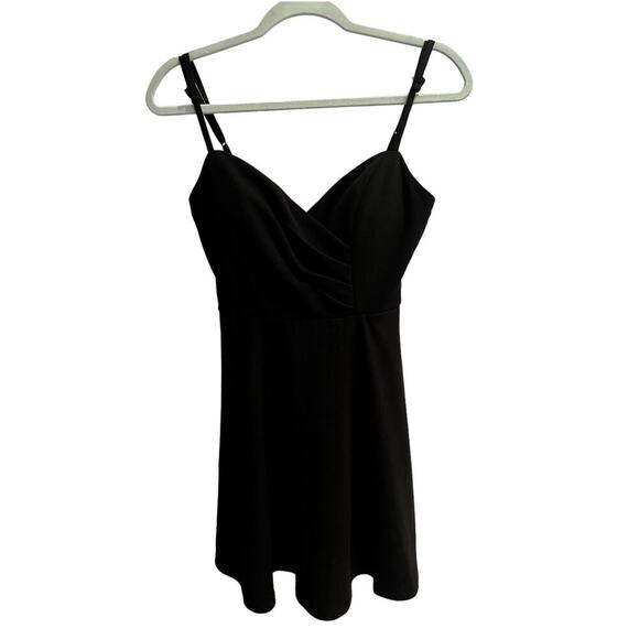 Mi Ami Size Small Black Twirl Skater Dress New With Tags STRETCHY - Picture 1 of 6